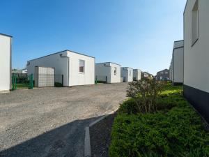 Holiday Home New Dahlia 8 by Interhome