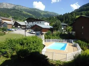 Appartement cosy pour 4 avec piscine et balcon à Arêches-Beaufort - FR-1-342-254 - 博福特