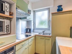 Apartment Les Terrasses de Portissol by Interhome