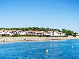 Apartment Les Pêcheurs-7 by Interhome