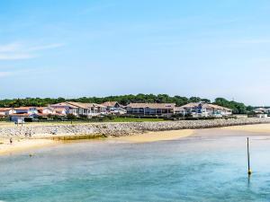 Apartment Les Pêcheurs-7 by Interhome