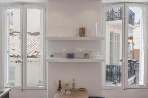 " White Meynadier " CityCenter - CONGRES - Terrasse - Clim - Wifi