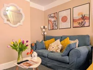 Peacehaven Retreat - 4 minutes from the beach! Pet friendly! - Melcombe Regis