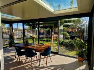 Wonderful Villa , swimming pool, air conditionner-4 chambres