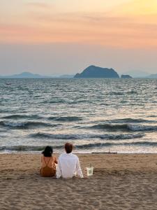 Phuket Moonlit Bay Seaview Resort & Spa