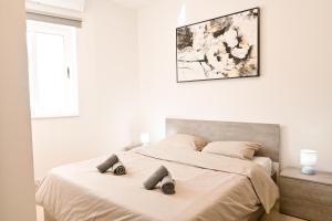 Balluta Bay Escape - St Julians - Beach