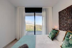 085 Modern Apartment in Trendy La Cala Golf Resort