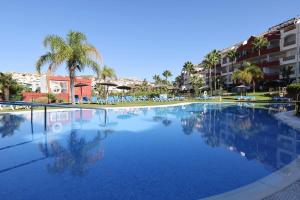 105 Welcoming Andalusian Style 2 Bed Apartment With Views of Miraflores Golf