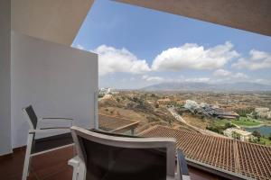 103 - Luxurious 3 Bed Duplex Penthouse With Stunning Mountain Views