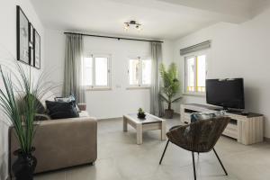 Flores 2Bedroom Apartment - Sea view Quarteira