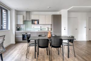 Blueground Walthamstow gym concierge nr tube LON-217