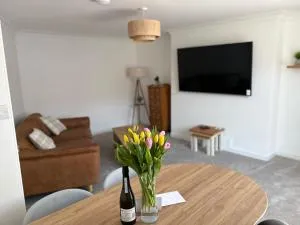 Modern 3-Bedroom Duplex on Castle Street, Kirkcudbright - Garlieston