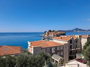 Sveti Stefan Family Apartments