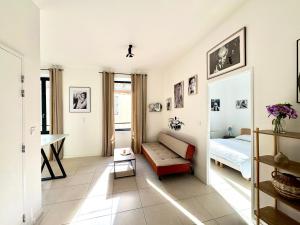 Le Rex, T2 lumineux, lit 160, Nîmes centre, CLIM