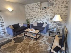 Maisons de vacances Le Soleil - Authentique - A 10 m du Chateau : photos des chambres
