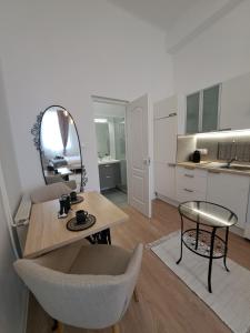 CozyCentralApartment