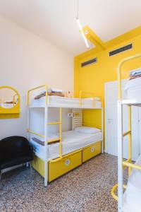 Dormitorio Misto con 4 Letti