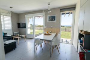 Maisons de vacances The house of the guardians of the Ocean with spa - gite plougonvelin : photos des chambres