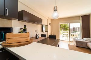 Benidorm piscina terraza a minutos de la playa