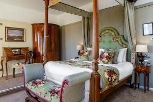 Deluxe Double Room room in Brecon Castle
