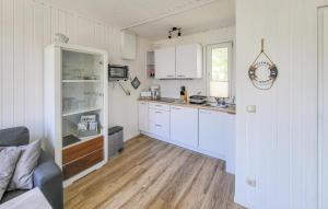 2 Bedroom Amazing Home In Middelhagen