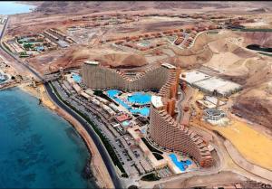 بورتو السخنه - كاريبين اكوا بارك اطفال وكبار مجانآ عائلات فقط