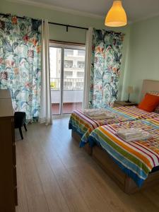 Bright holiday apartment withPool