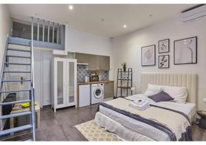 Studio Center of Paris Montmartre by Studio prestige - 4-Sterne-Hotels in Paris
