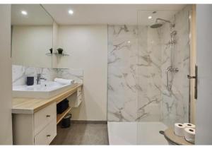 Studio Center of Paris Montmartre by Studio prestige