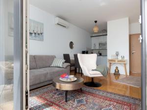 Apartment Sole by Interhome
