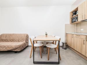 Apartment Medena-3 by Interhome