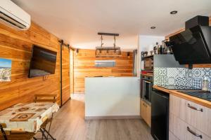 Chalets lou cabanot 640 Au Porte Du Bassin : photos des chambres