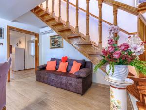 Holiday Home Mauro by Interhome