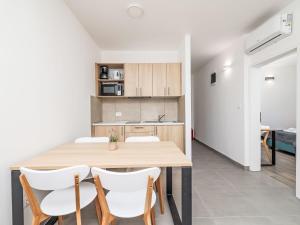 Apartment Medena-5 by Interhome