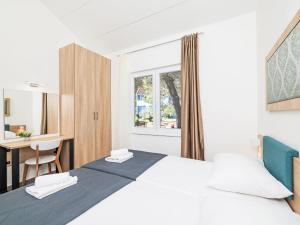 Apartment Medena-5 by Interhome