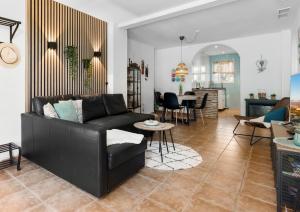 Beachfront Calahonda apt by Costarentals - Ref 89