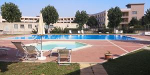 Villetta a schiera su due livelli con giardino