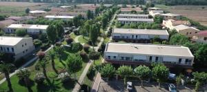 Villetta a schiera su due livelli con giardino