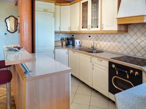 Apartment Adrian-1 by Interhome