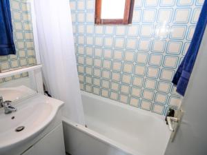 Apartment Dominica-5 by Interhome
