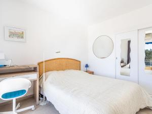 Apartment Les Parcs du Soleil by Interhome