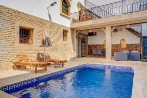 Berber riad with private pool - Aourir