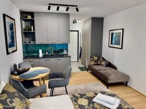 Studio Żeromskiego Centrum I 15 minut plaża - Comfy Apartments