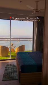 THE SUPERNOVA SUITEs