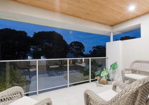 MiaMia Ultra Modern Home with Pool and Courtyard