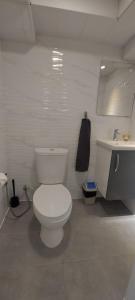 Unique Penthouse Suite, Resort Pool, Karaoke, PS4