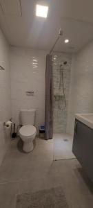 Unique Penthouse Suite, Resort Pool, Karaoke, PS4