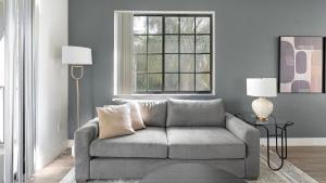 The Sunshine Vibe 8682