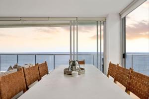 Mels Place - Stunning 3 Bed Getaway and Ocean Views