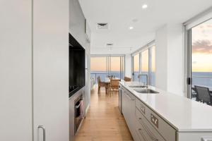 Mels Place - Stunning 3 Bed Getaway and Ocean Views